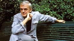 Milan Kundera 2027 PROOF, 200 Kč.